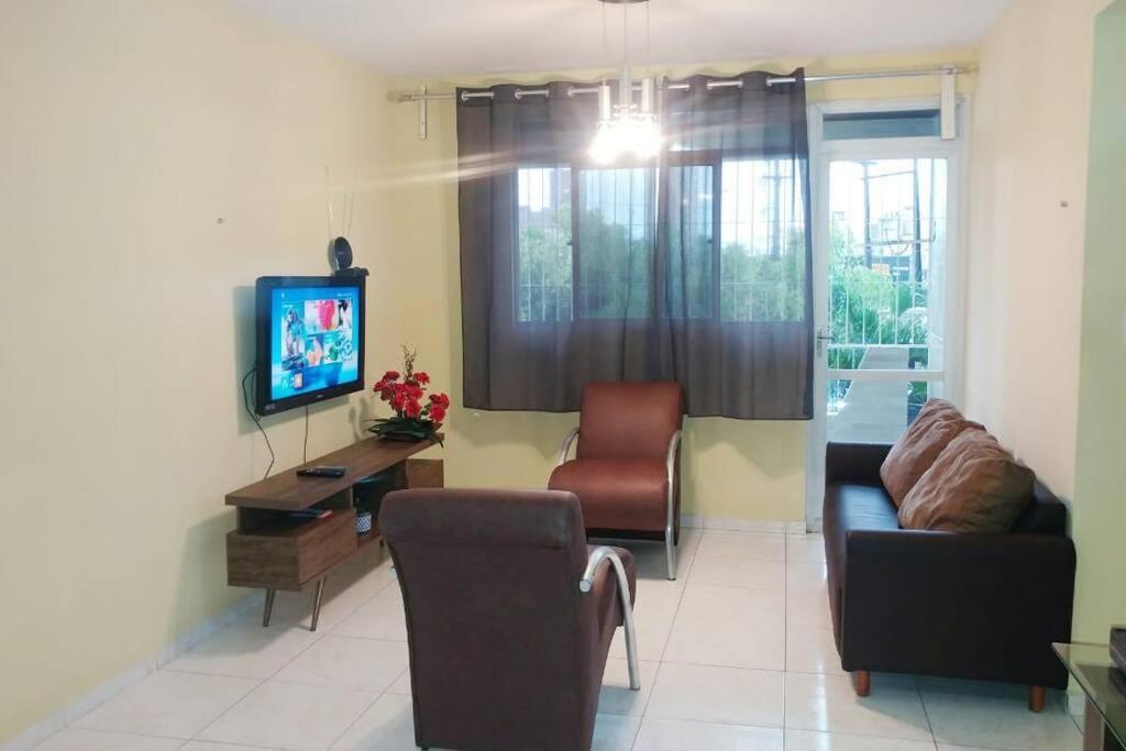 Edificio Atalaia Tambau Suite E Quarto Com Banheiro Exclusivo - Joao Pessoa — Fotos 1